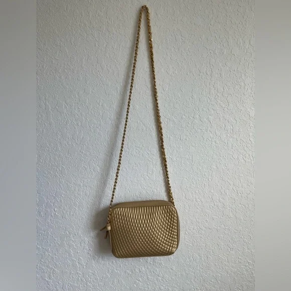 Gold Quilted Crossbody Purse Worthington - Picture 1 of 3